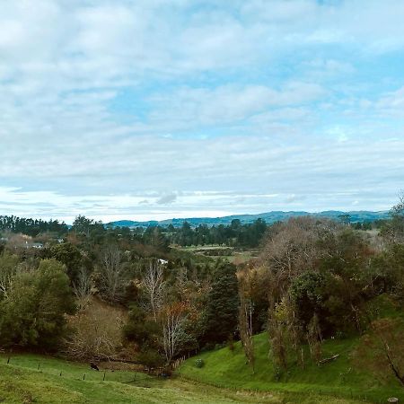 Thistle And Pine Cottage Farmstay Tauranga Exteriör bild